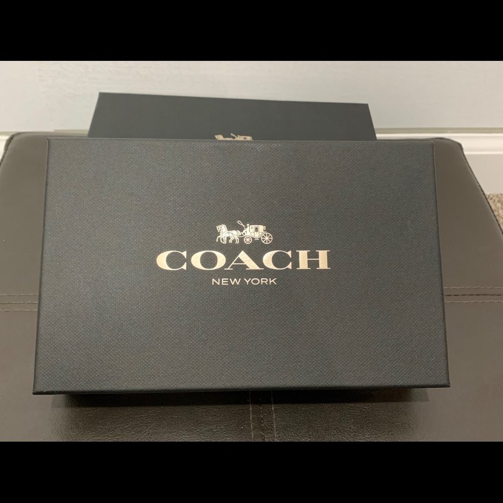 NWT Coach Wristlet & Charms Set - Picture 4 of 5